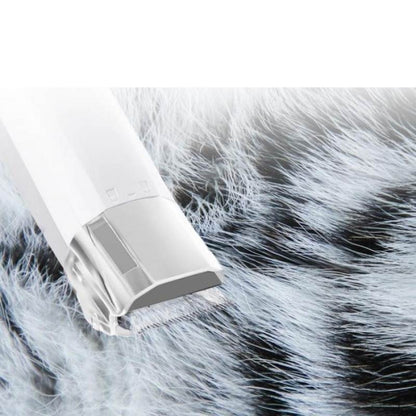 Hair removal device on a fur surface